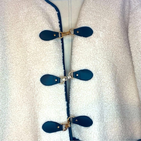 SEBBY COLLECTION:Cream Sherpa Jacket w/Black Leather Trim & Gold Toggle closures - Picture 3 of 7